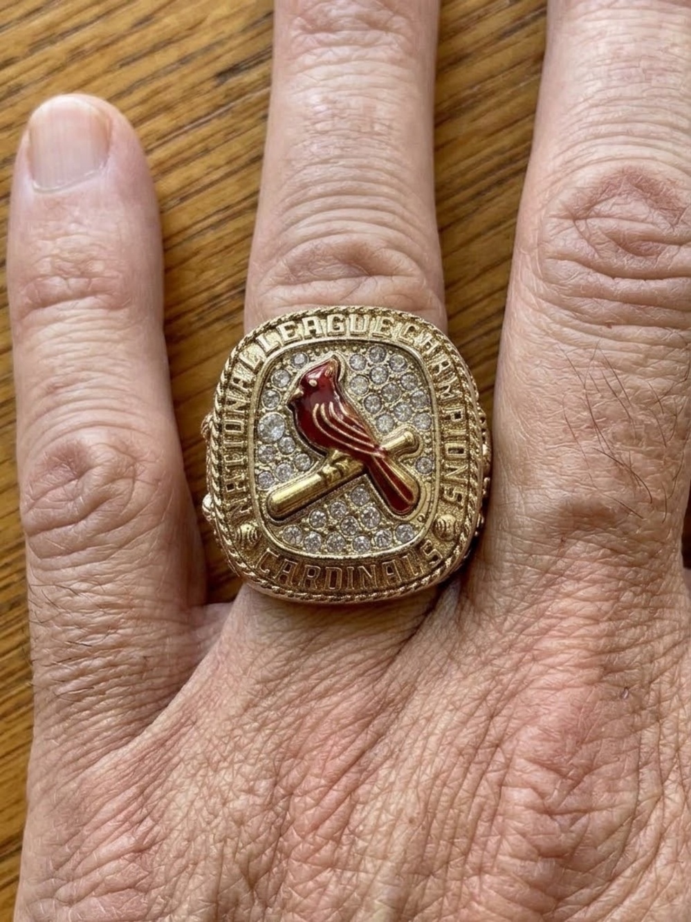 2004 St Louis Cardinals National League Champions Replica Ring Holder Base EUC
